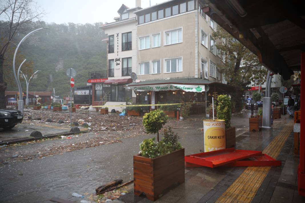 Şile’de hasar tespit ve temizlik çalışmaları yapılıyor - Resim: 11